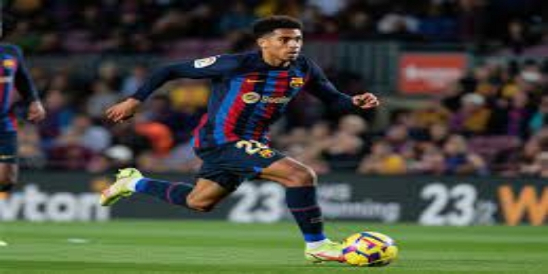 英格兰足球的现代奇迹：AG真人视角下普利茅斯的独特意义-AG真人