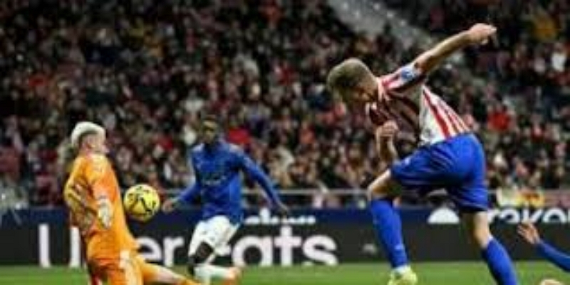 比赛转折点分析：曼联防守反击策略奏效- AG真人