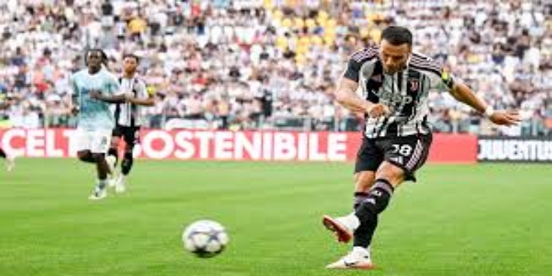 AG真人战术解析：为何门将能成为进攻利器-AG真人